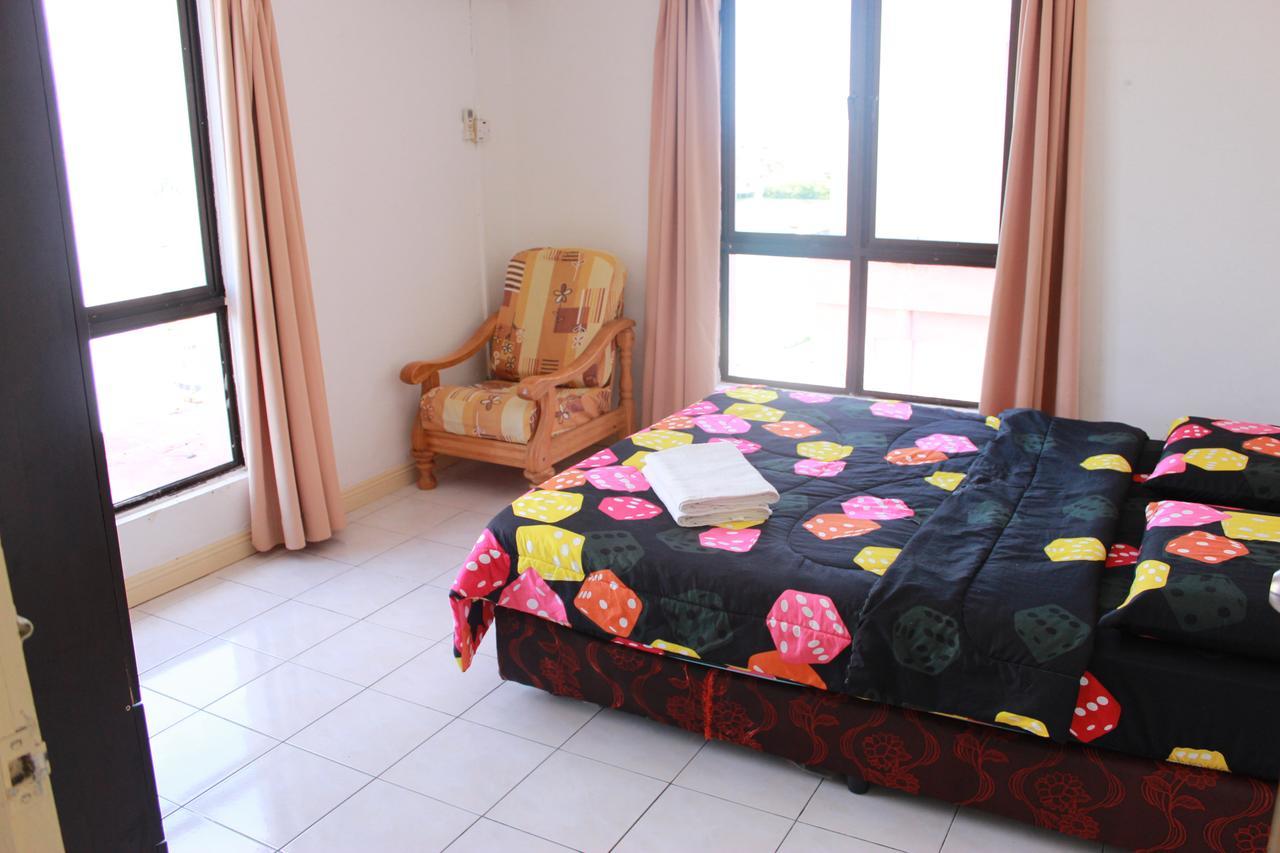 Marina Court, Kota Kinabalu, Sabah Villa Buitenkant foto