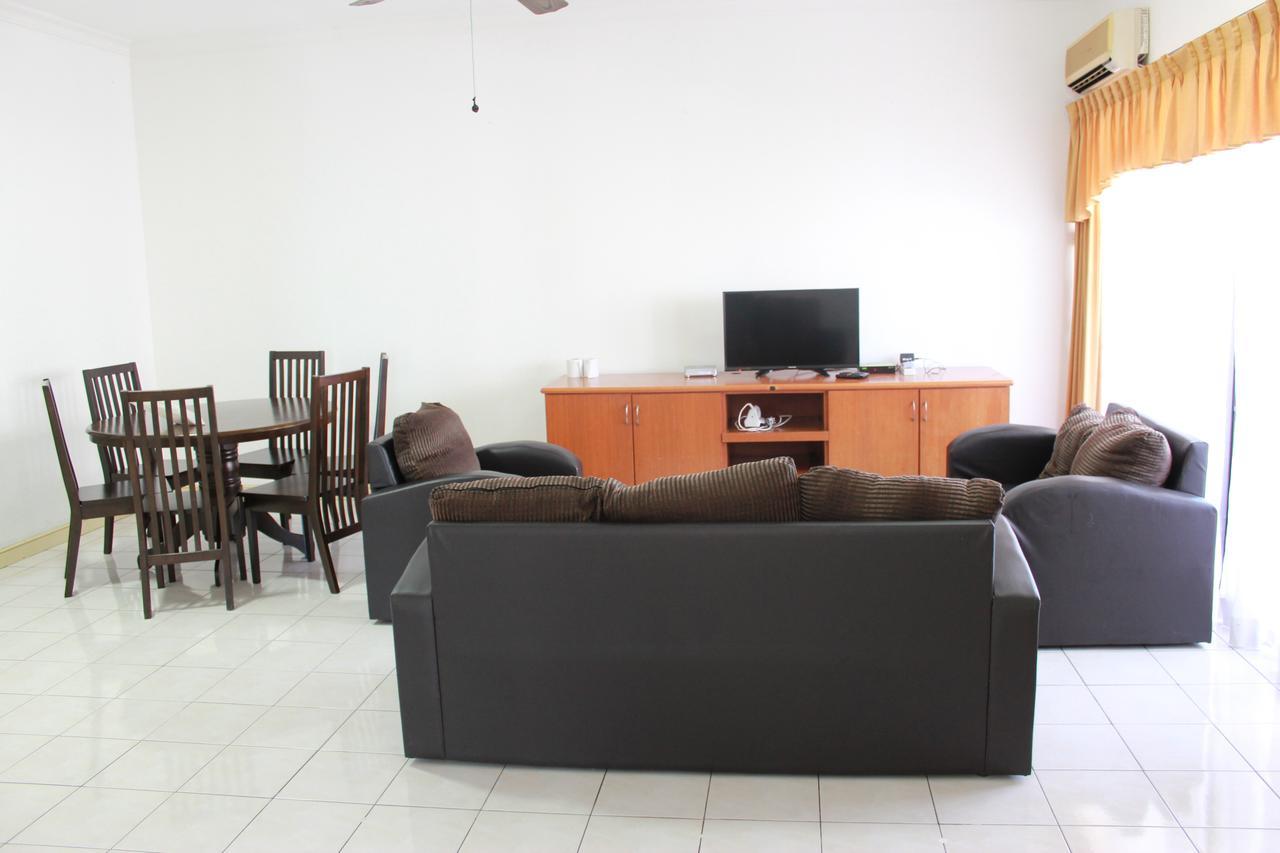 Marina Court, Kota Kinabalu, Sabah Villa Buitenkant foto