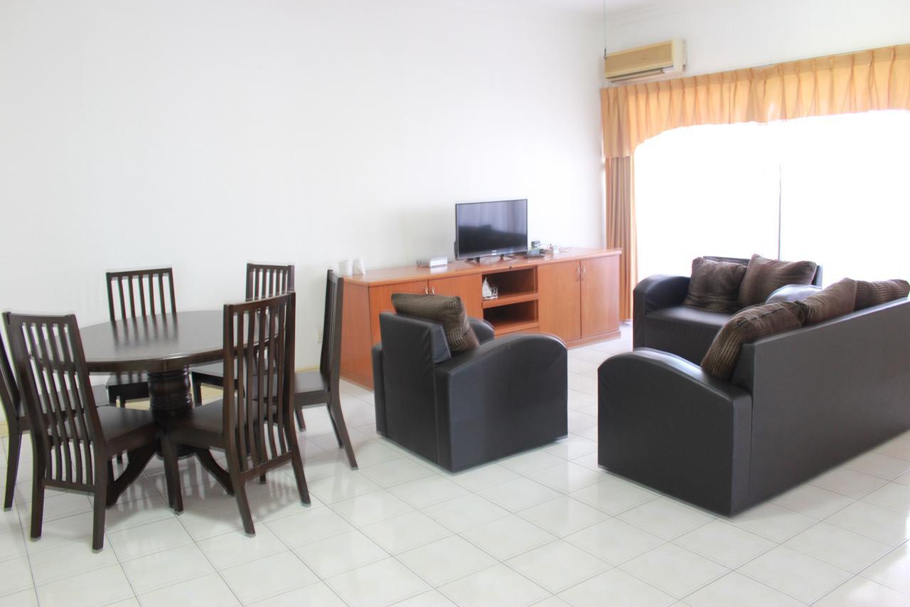 Marina Court, Kota Kinabalu, Sabah Villa Buitenkant foto