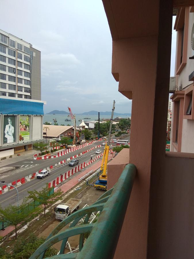 Marina Court, Kota Kinabalu, Sabah Villa Buitenkant foto