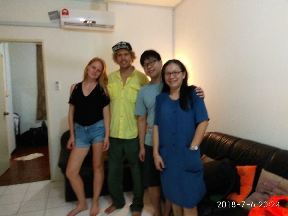 Marina Court, Kota Kinabalu, Sabah Villa Buitenkant foto